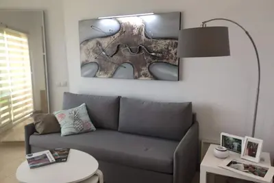 Image de Bel appartement à côté de la promenade et de Puerto Marina.