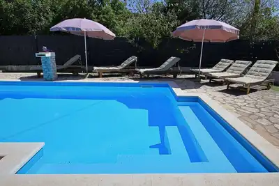 Image de Maison de vacances privée avec Wifi, piscine privée, climatisation, Tv, terrasse, parking