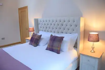 Image de Une conversion de grange de luxe, positionnée au cœur de Broadway, Cotswolds