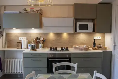 Image de Villa en rez de jardin indépendante idéalement située et totalement équipée