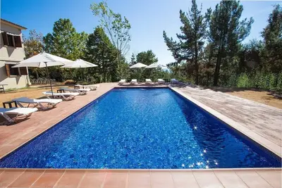 Image de Beau Château pour 24 personnes - proche de Blanes!