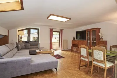 Image de Fewo Hoher Göll, 2 bis 4 Personen, 125 qm, 2 separate Schlafzimmer, Wohnzimmer mit Schlafgelegenheit, Dusche und Bad