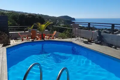 Image de Villa avec belle vue mer et piscine