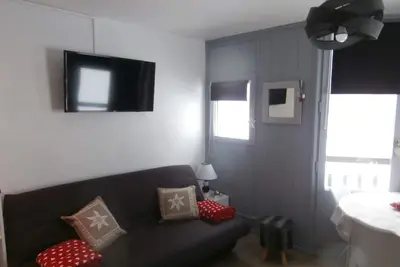 Image de Studio 3 ou 4 personnes au pied des pistes, station d'Avoriaz!