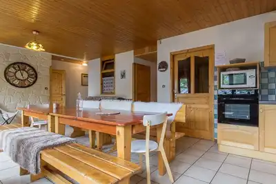 Image de Appartement 12 pers, calme à 100 mètres des pistes, magasin skis sur place