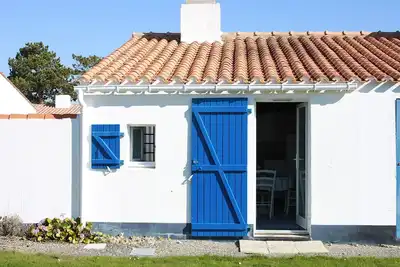 Image de Petite maison reposante pour 2 au bord de mer