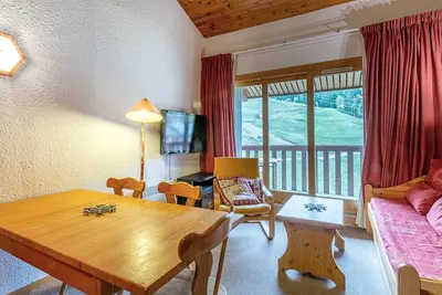 Image de 2 pièces mezzanine pour 6 pers, balcon sud, proche pistes et commerces