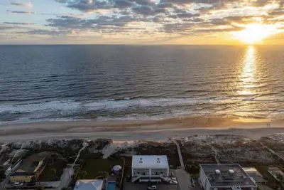 Image de Incroyable Condo Ocean Front avec une vue imprenable