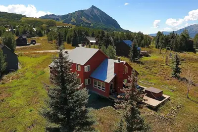 Image de Fantastic Mountain Home Steps from Free Shuttle \/ Vues incroyables \/ Grand bain à remous!