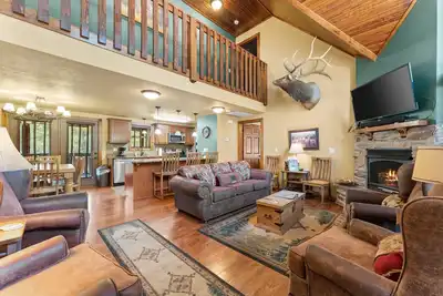 Image de Makin Memories Lodge-4 Lodge Lodge situé au Stonebridge Resort