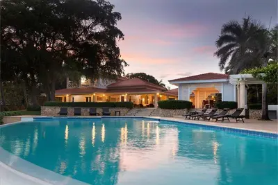 Image de Bienvenue à Casa Minitas 20, une villa de luxe avec piscine à débordement
