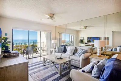 Image de Land's End # 404 building 7 - Beautiful Updates / Sur la plage avec balcon privé
