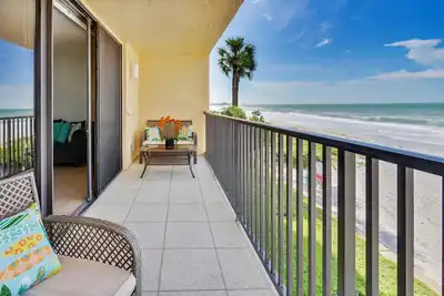 Image de Trillium # 1c - Beach Front Condo avec balcon privé!