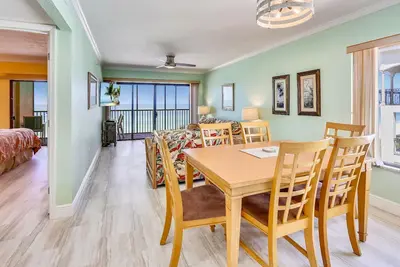 Image de Villa Madeira 410-Corner condo / Vue imprenable sur la plage / Grand balcon!