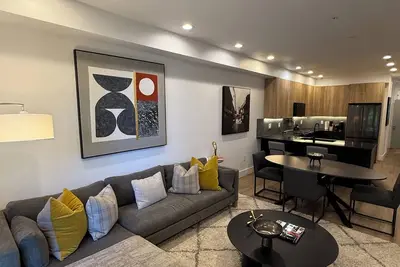 Image de La Maison Gris près de The Us Capital / Wash. Med Center / catholiques / Howard Universités