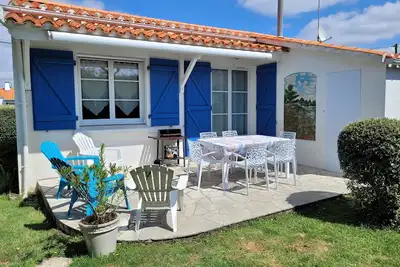 Image de Maison proche de l'océan avec jardin entièrement clôturé acceptant les animaux.