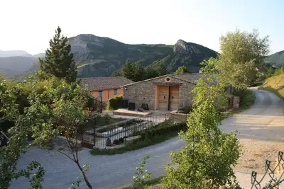Image de Magnifique maison dans lieu d'exception - jacuzzi & piscine-en Drôme Provençale