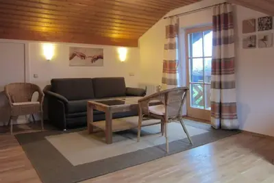 Image de Ferienwohnung für 1-4 Personen, Wohnzimmer mit Schlafcouch, Küche, Schlafzimmer, Dusche/Wc, Balkon