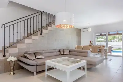 Image de Charmante villa Marusha avec piscine privée près de Porec u. Rovinj