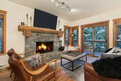 Image de Whistler Creekside Maison de ville de luxe Ă Taluswood