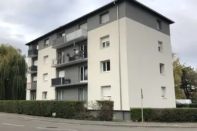 Image de F1 refait à neuf, avec terrasse, douche Hydromassage Led, Colmar à 5min au calme