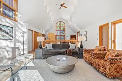 Image de Rmr: Ringer House: maison de 4 chambres à Teton Village. Activités gratuites incluses!