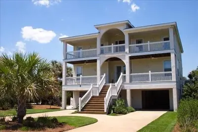 Image de 10% de réduction sur septembre \/ octobre! Majestic Home, Nouveaux étages, superbes vues sur la plage. Tous les avis 5 étoiles