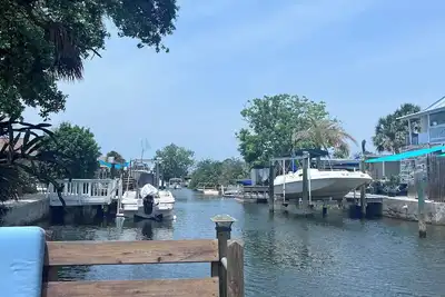 Image de Maison Front D'Eau, Ami Des Animaux, ACCÈS Direct Au Golfe.