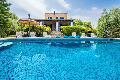 Image de Maison rustique avec piscine Can Reure Ă Majorque