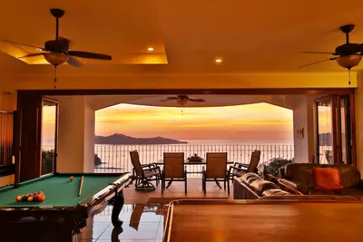 Image de Vue sur l'océan à couper le souffle Penthouse Playa Flamingo