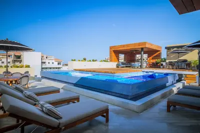 Image de Magnifique condo Pavilion 206 dans la zone romantique près de la plage de Puerto Vallarta!