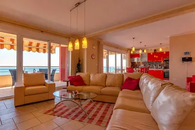 Image de Appartement \/ app. pour 6 personnes avec 145m² à Utjeha (29629)