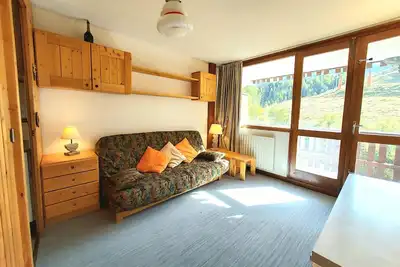 Image de Studio chaleureux à 100m des pistes, balcon exposé sud, casier à skis