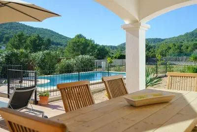 Image de Fantastique villa avec piscine, à proximité des meilleures plages du sud de l'île.