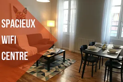 Image de Centre - Spacieux - Cosy - Wifi