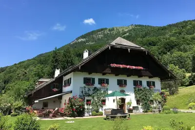 Image de Luxueuse maison de campagne, style Sound of Music au-dessus de Salzbourg