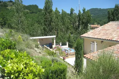Image de Piscine privée 4 personnes, climatisation, jardin paysager et superbe vue