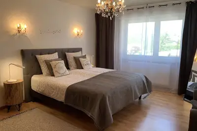 Image de Gîte du cerf, confort de 130 m2 avec vue sur le parc a biches