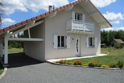Image de Style chalet neuf au calme en pleine nature Wifi