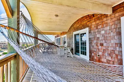 Image de Penthouse Victoria Place - Accès direct à la plage! Obx * du vendredi au vendredi
