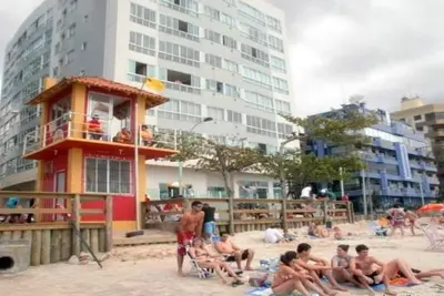 Image de Bon ajustement, marche dans le sable et très bien situé