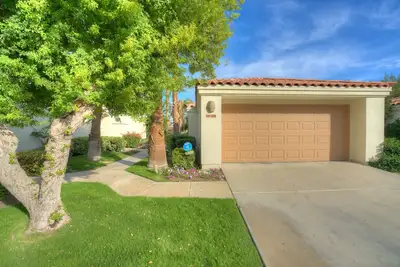 Image de Magnifique condo sur le parcours de golf Pga West!