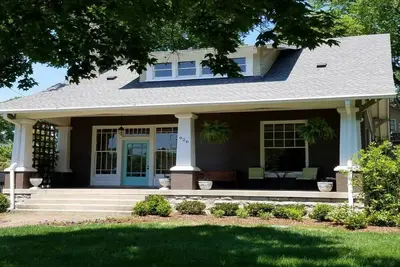 Image de Superbe Bungalow Porte Bleue Au Coeur Du 12 Sud