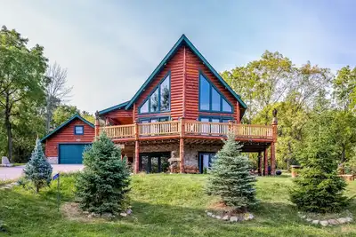 Image de Brand New Cabin Pour Escapade De Vacances - 1 Mile Du Lac Du Diable Et Dells Proche