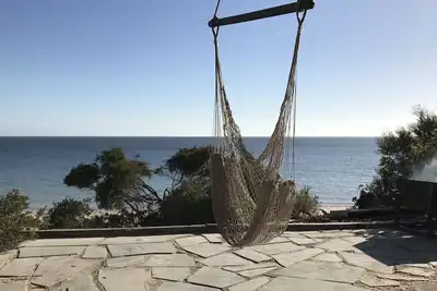 Image de Absolute Beachfront - 21 Black Point Drive