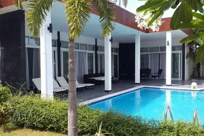 Villa luxueuse et moderne avec piscine privée