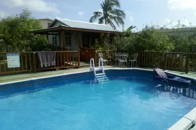 Image de Cottage Côté Piscine Avec Vue Sur L'océan