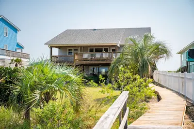Image de Sound Sleeper: 6 chambres / 3 salles de bain sur la voie navigable Intracoastal avec accès facile à la plage