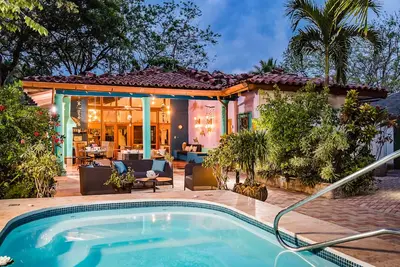 Image de 🏝Premier Villa Sur La Plage avec piscine et toutes les commodités d'une maison privée!