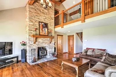 Image de Custom Home w \/ Decks Ă Boulder! Passerelle vers les parcs!
